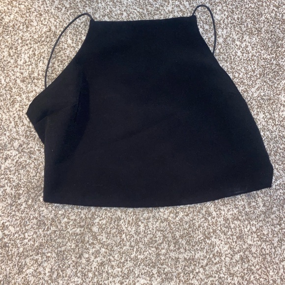 Tobi backless top - Picture 2 of 3